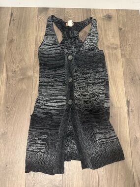 Mudd Black and Gray Marled Button-Front Knit Tank